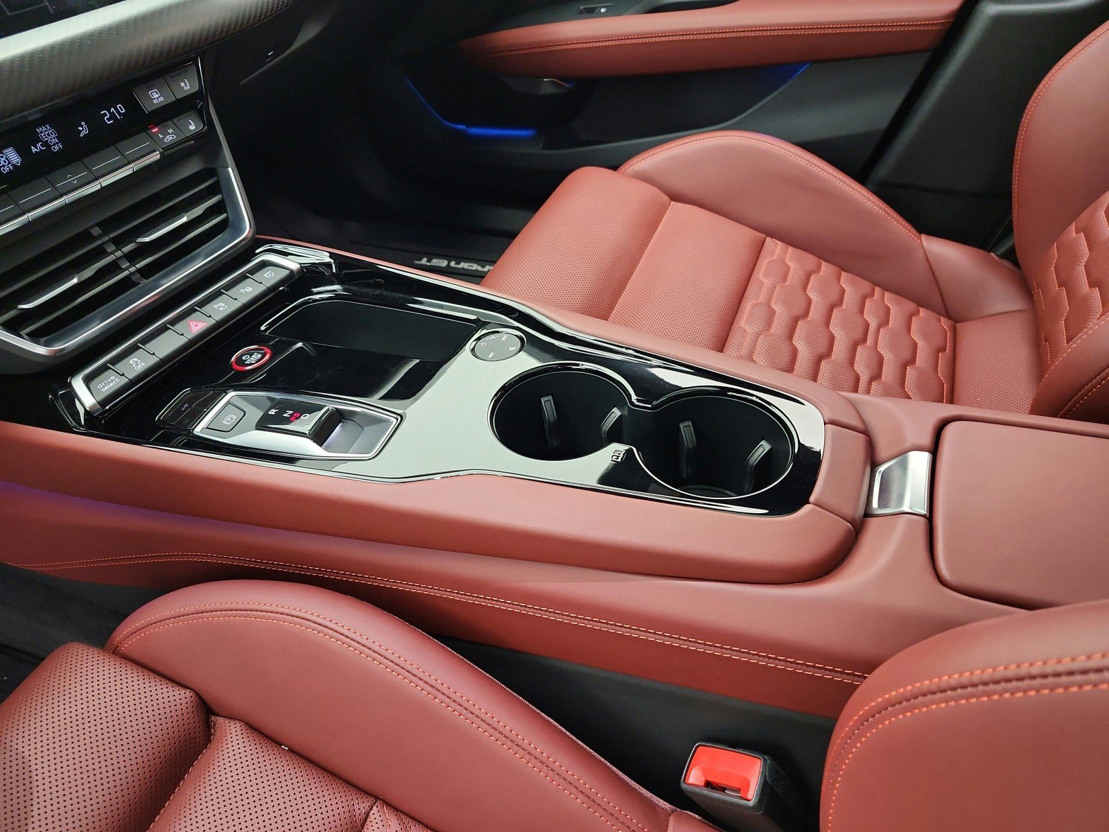 Used 2023 Audi e-tron GT Prestige image 13