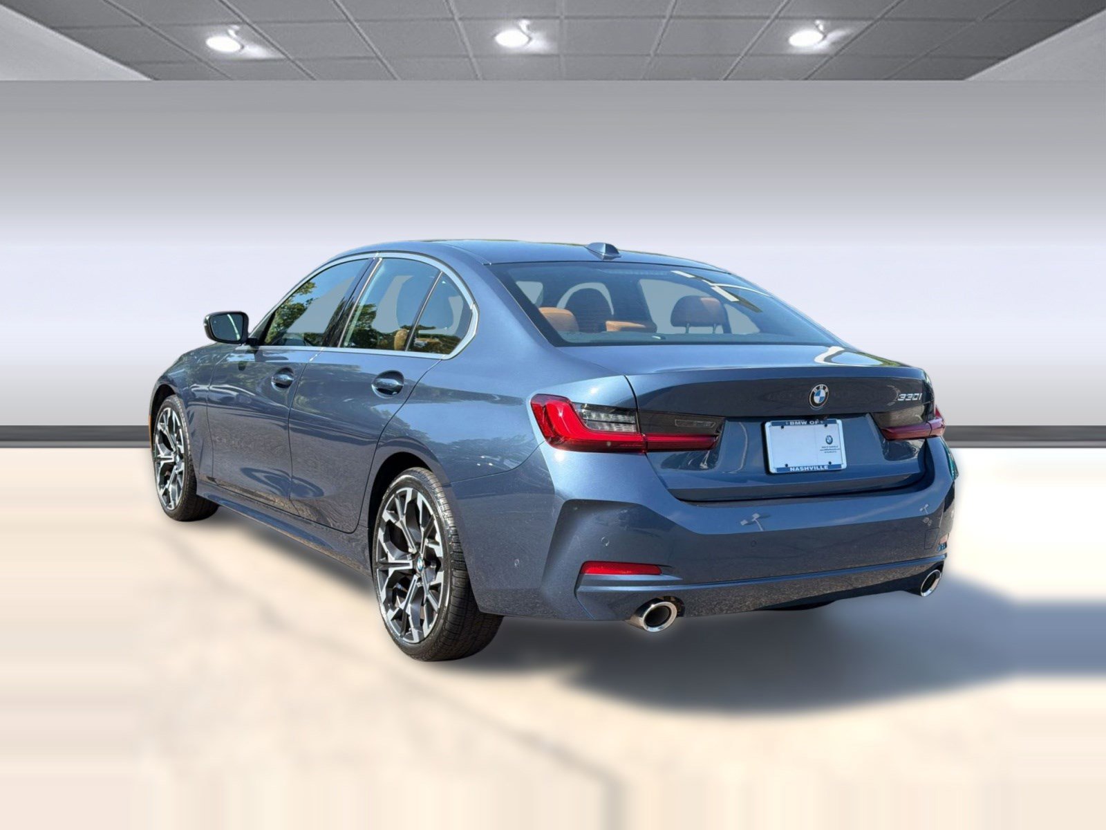 Certified 2025 BMW 330i Sedan RWD image 3