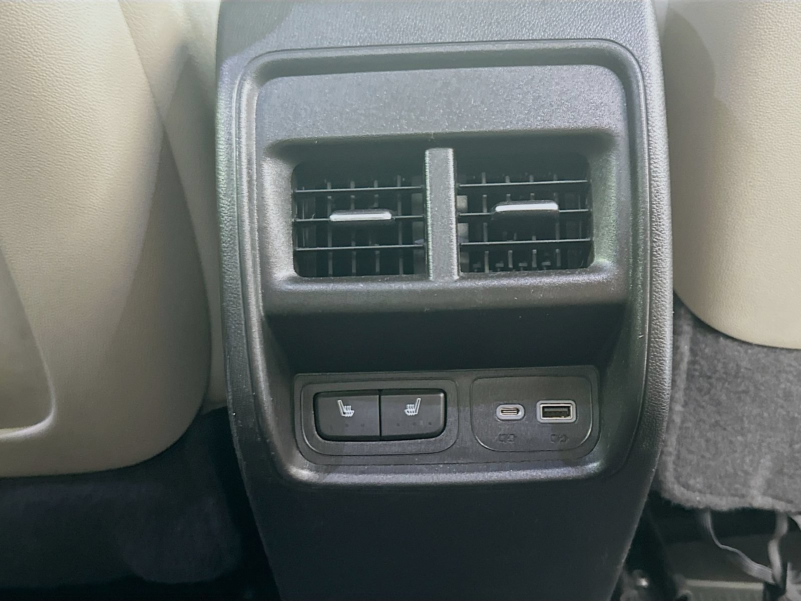 Used 2020 Cadillac XT4 Luxury w/ Cold Weather Package AWD/4WD image 26