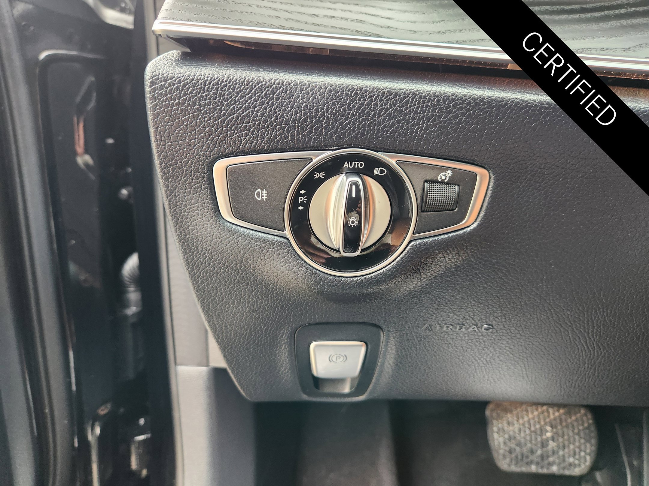 Used 2023 Mercedes-Benz E 350 Sedan image 23