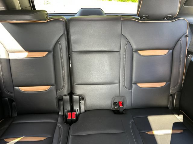 Certified 2024 GMC Yukon AT4 w/ AT4 Premium Package AWD/4WD image 22
