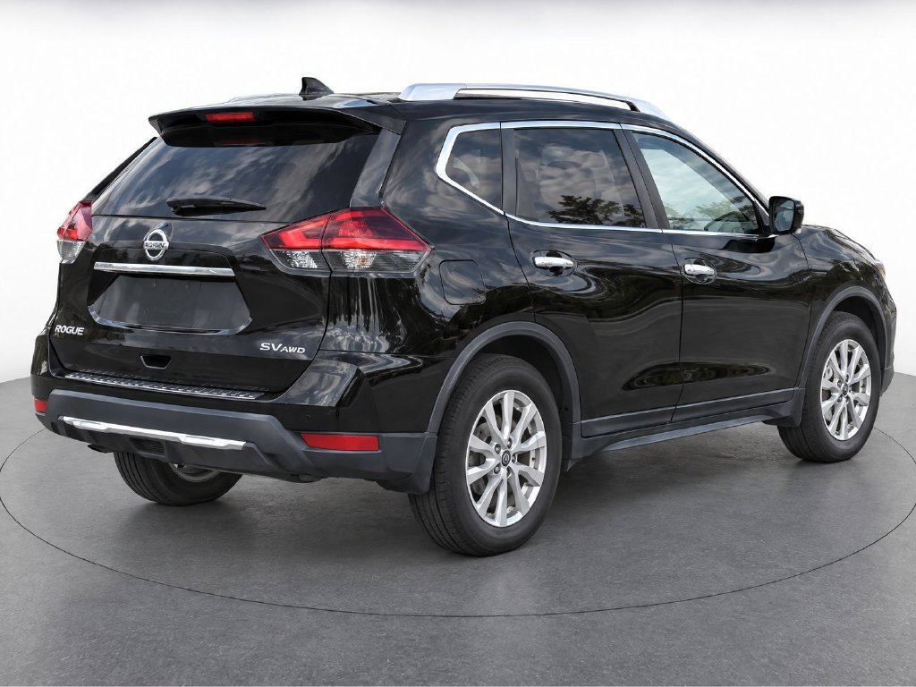 Used 2018 Nissan Rogue SV w/ Premium Package AWD/4WD image 3