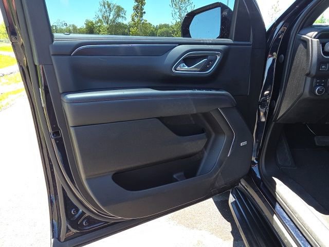 Used 2021 Chevrolet Suburban RST w/ Rear Media and Nav Package AWD/4WD image 28