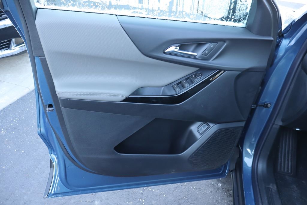 New 2026 Chevrolet Equinox LT w/ Convenience Package II image 4