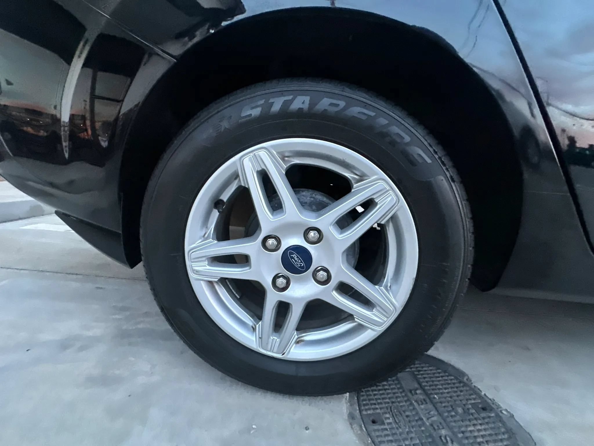 Used 2018 Ford Fiesta SE FWD image 22