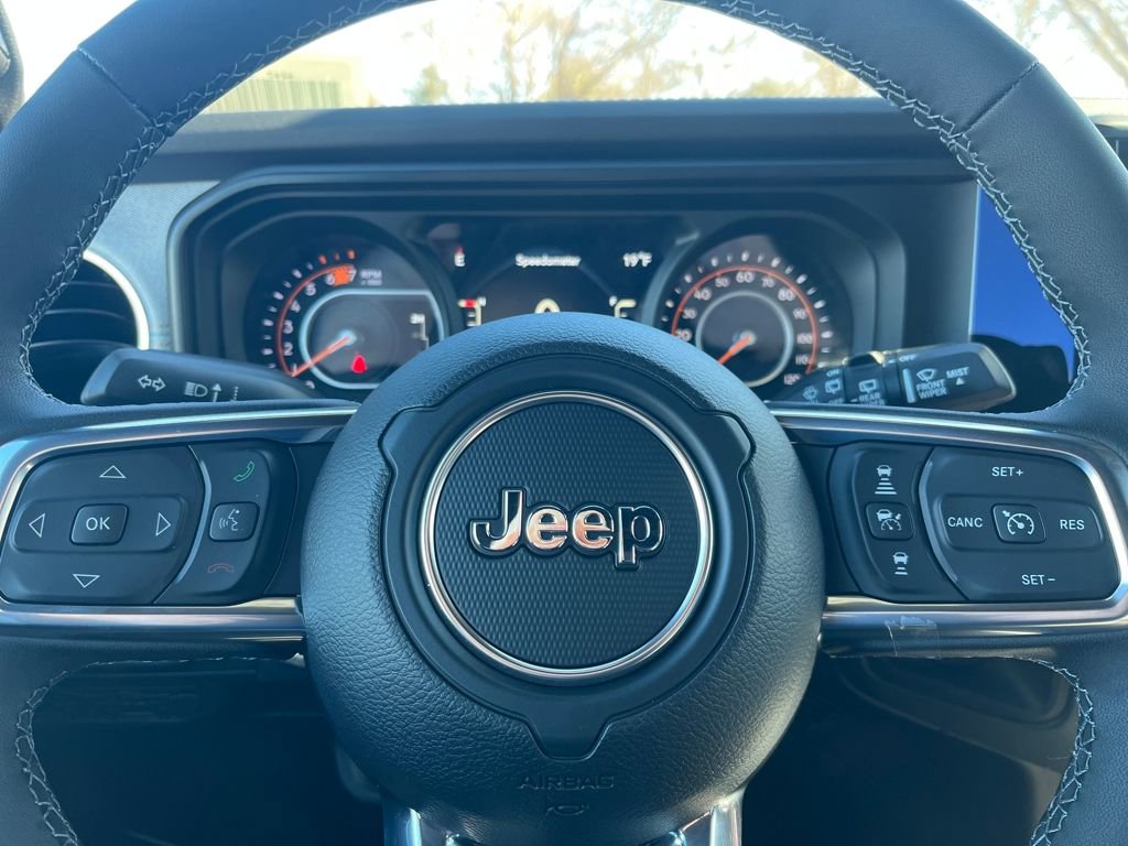 New 2026 Jeep Wrangler Unlimited Sahara AWD/4WD image 17