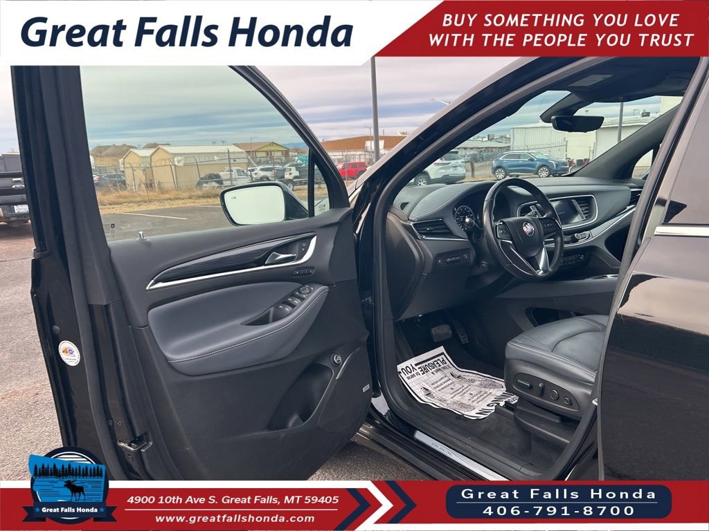 Used 2024 Buick Enclave Premium image 11