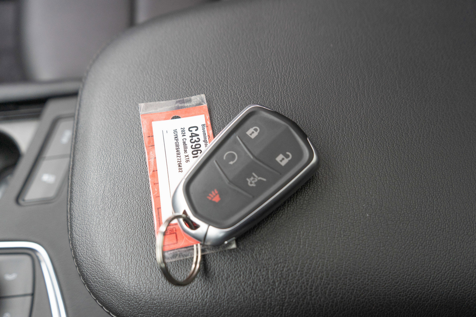 Used 2024 Cadillac XT6 Sport image 29