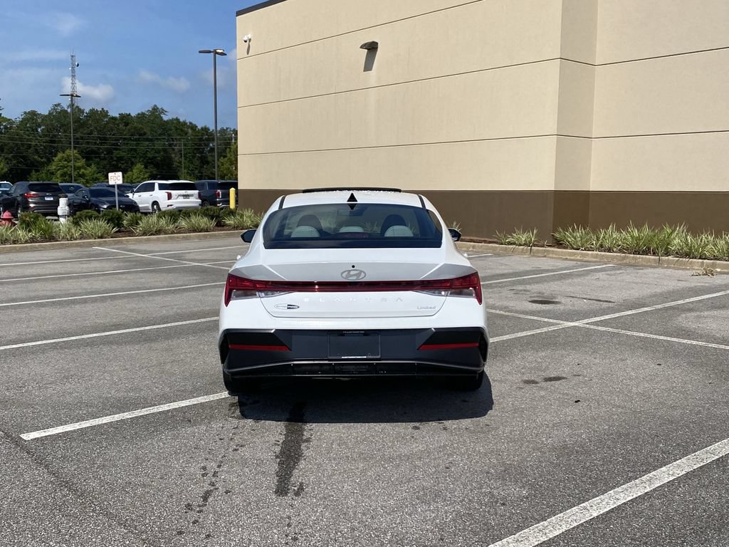 New 2026 Hyundai Elantra Limited FWD image 7
