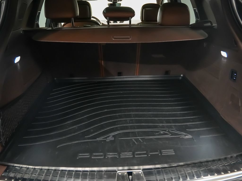 Certified 2022 Porsche Cayenne E-Hybrid AWD/4WD image 13