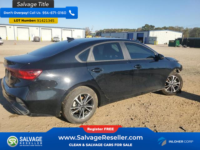 Used 2023 Kia Forte LXS w/ LXS Technology Package FWD image 4