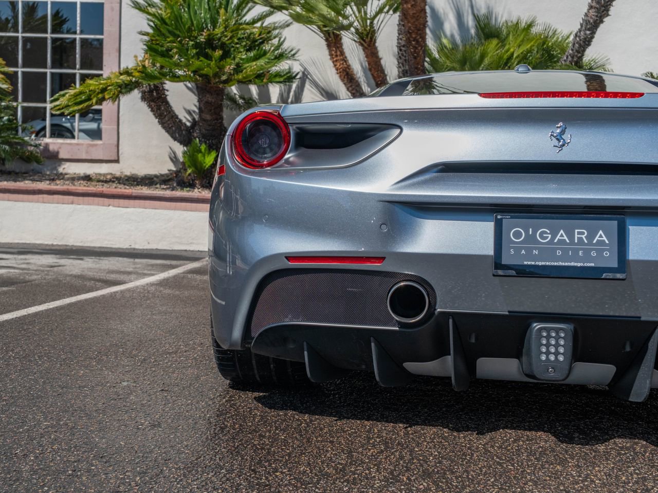 Used 2018 Ferrari 488 GTB image 12