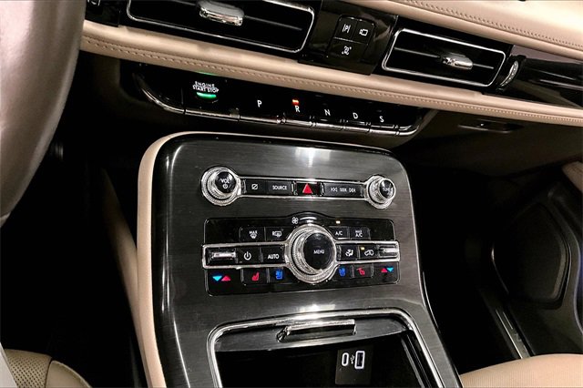 Used 2022 Lincoln Nautilus Reserve w/ Monochromatic Package image 27