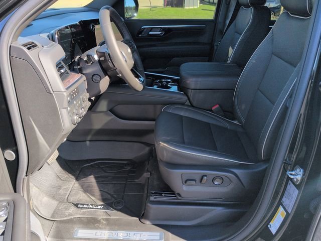 New 2026 Chevrolet Suburban Premier w/ Sun And Tow Package image 18