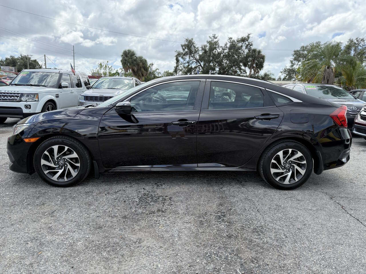 Used 2016 Honda Civic EX image 4