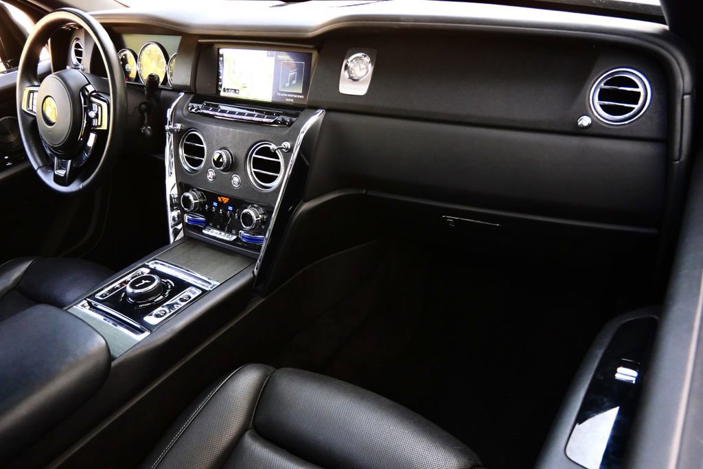 Used 2019 Rolls-Royce Cullinan AWD/4WD image 20