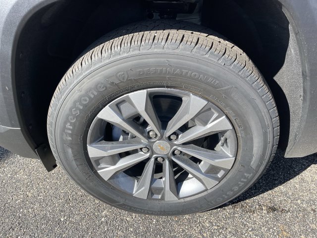 New 2027 Chevrolet Equinox LT w/ LPO, Floor Liner Package FWD image 10