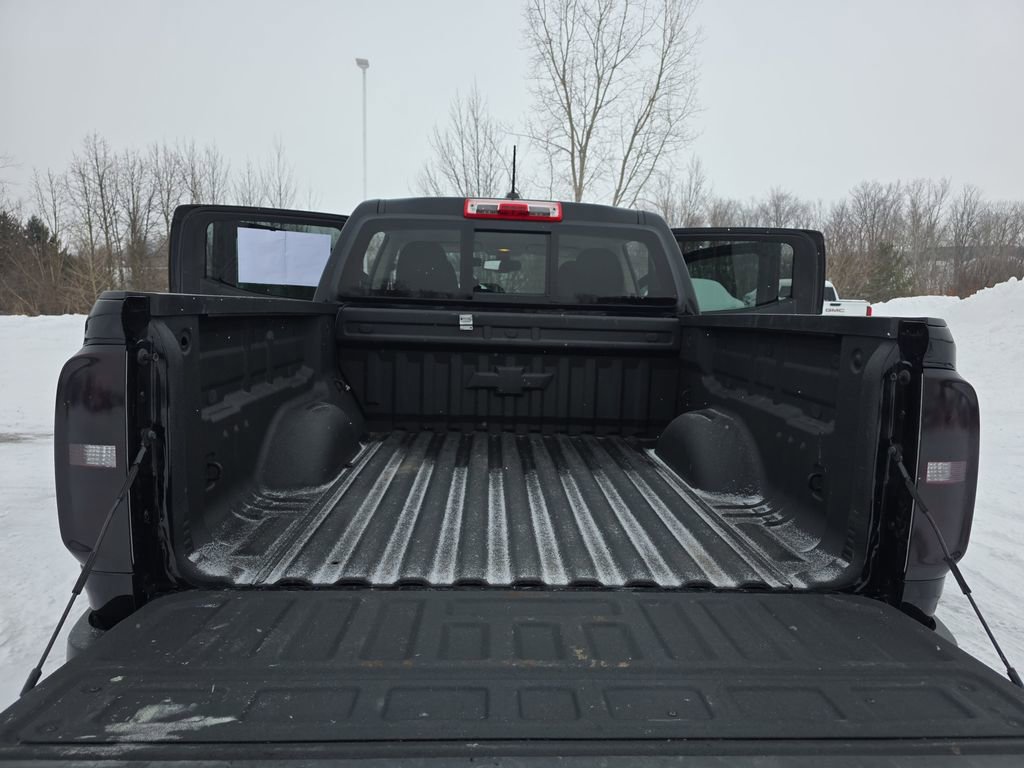 Used 2022 Chevrolet Colorado Z71 w/ Z71 Midnight Edition image 12