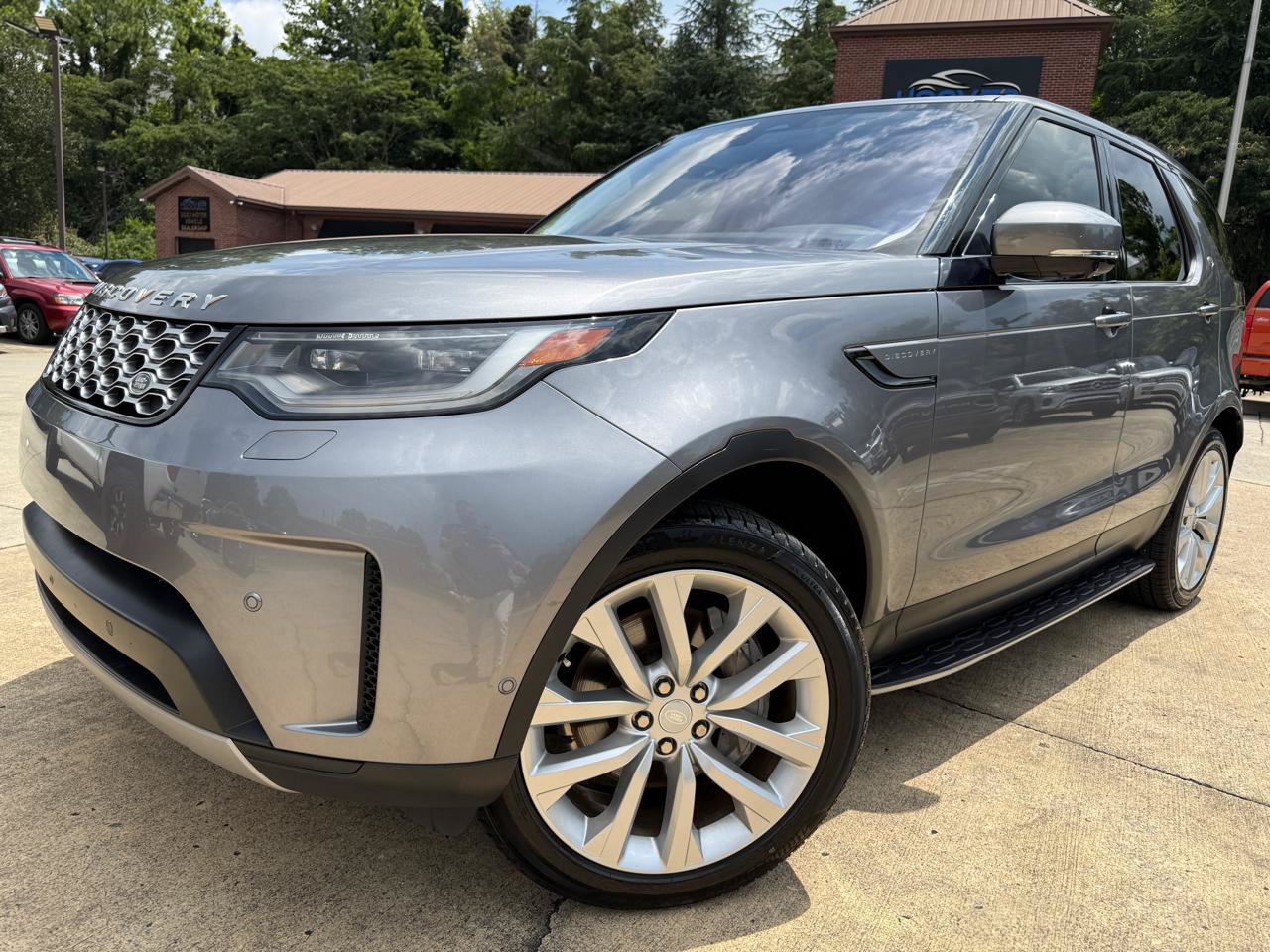 Used 2022 Land Rover Discovery S AWD/4WD image 1