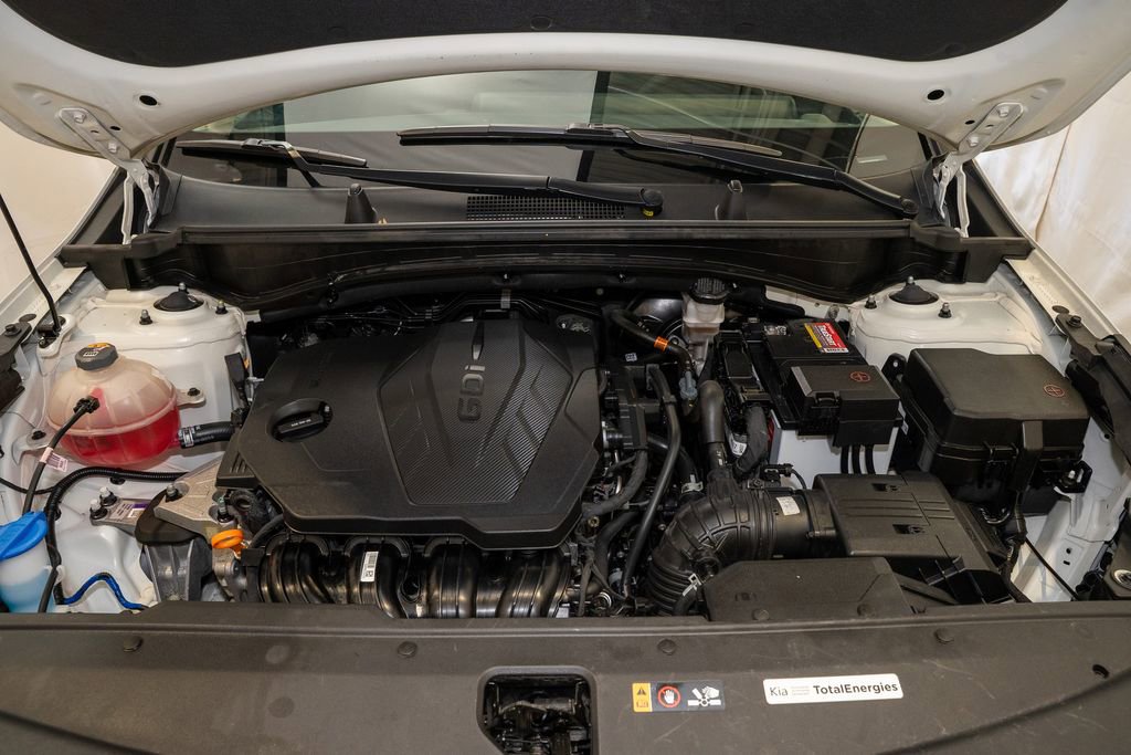 Used 2024 Kia Sportage LX image 18