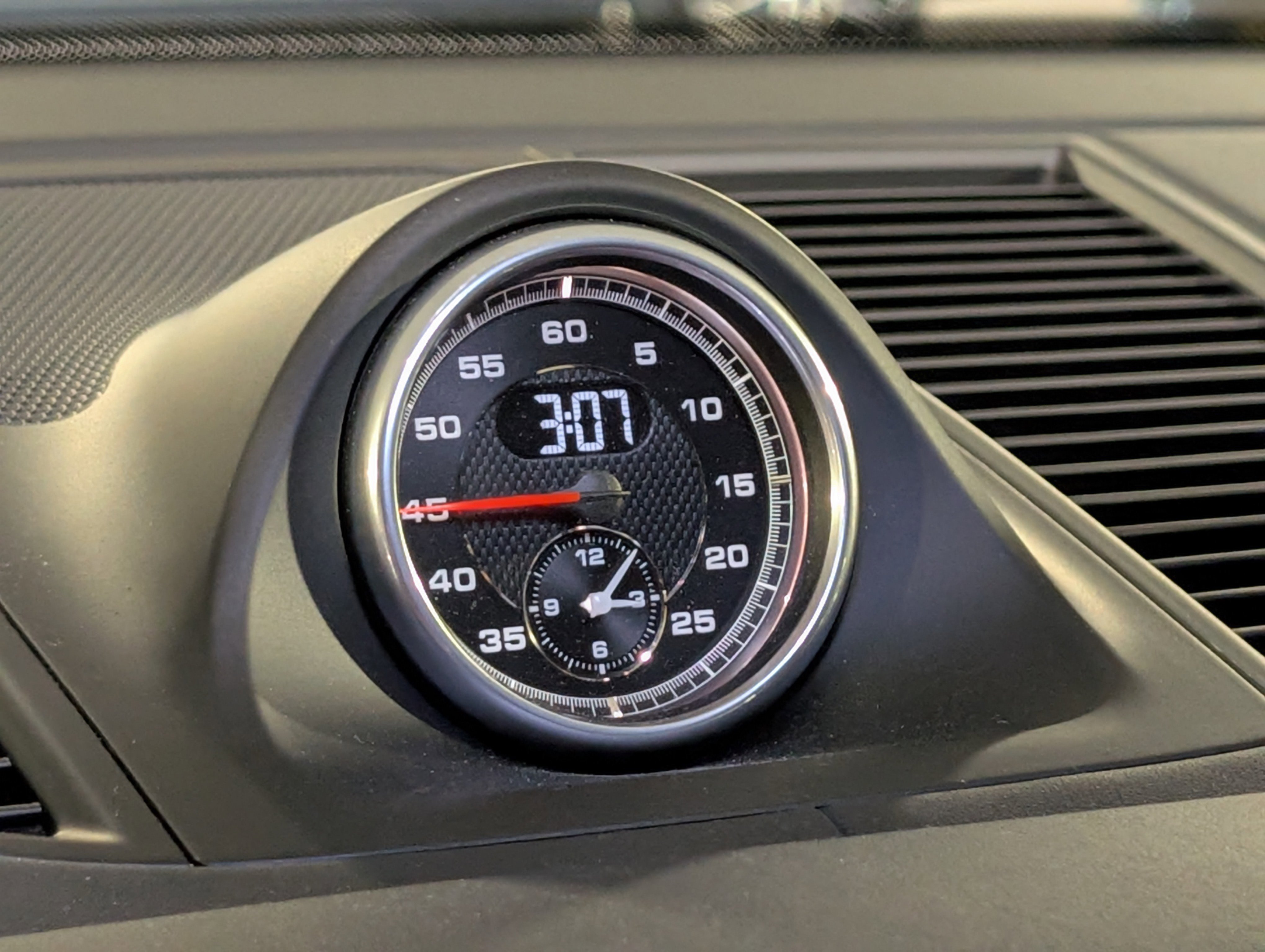 Certified 2020 Porsche Macan GTS image 31