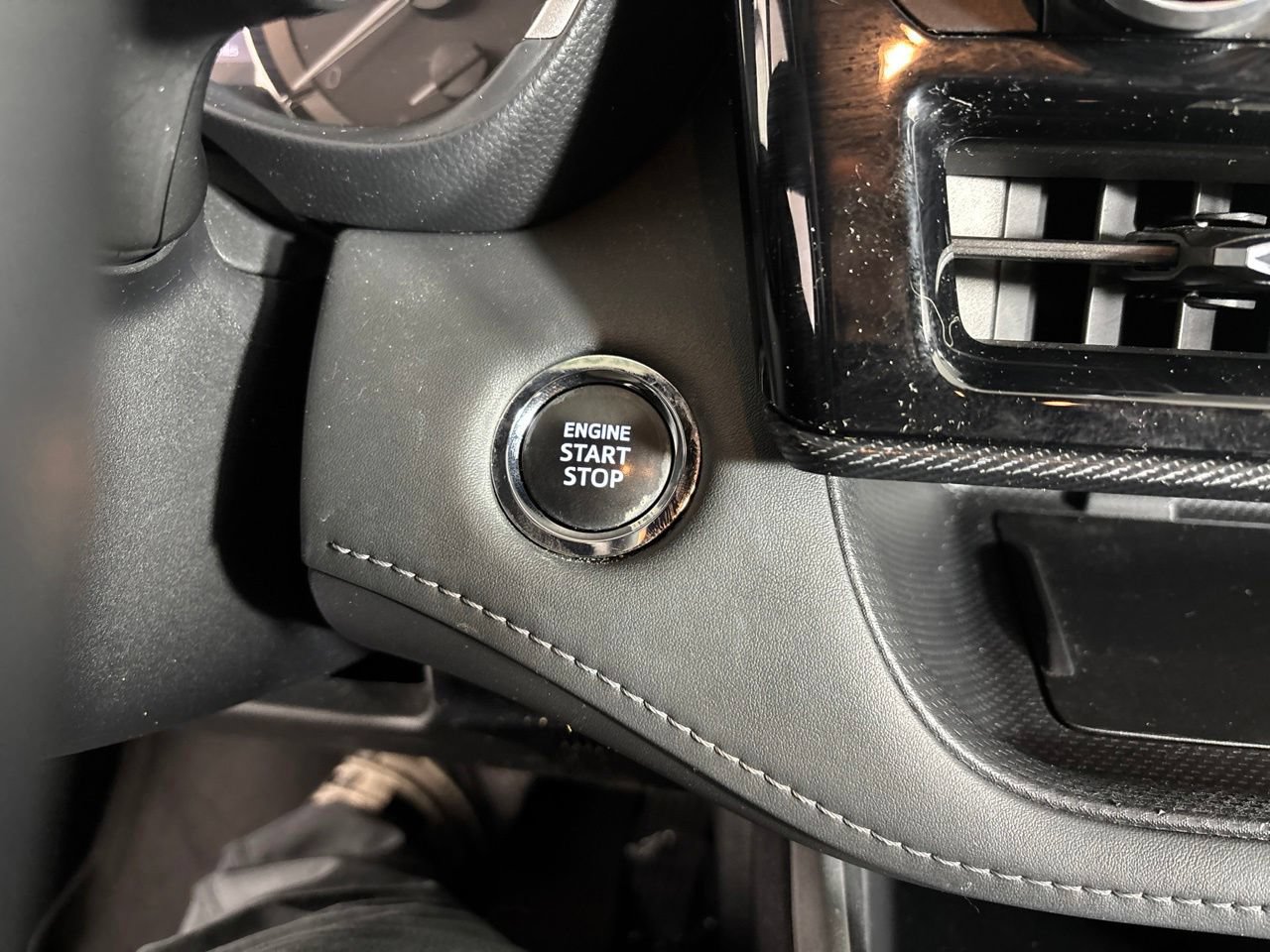Used 2023 Toyota Highlander XSE FWD image 18