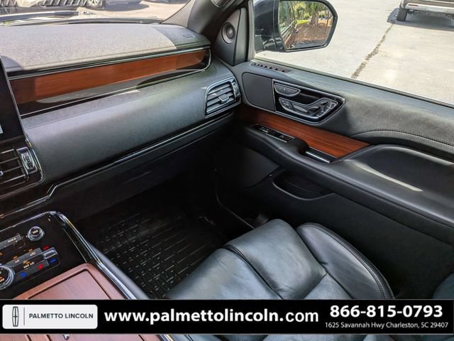 Used 2020 Lincoln Navigator Reserve w/ Equipment Group 208A Reserve AWD/4WD image 17