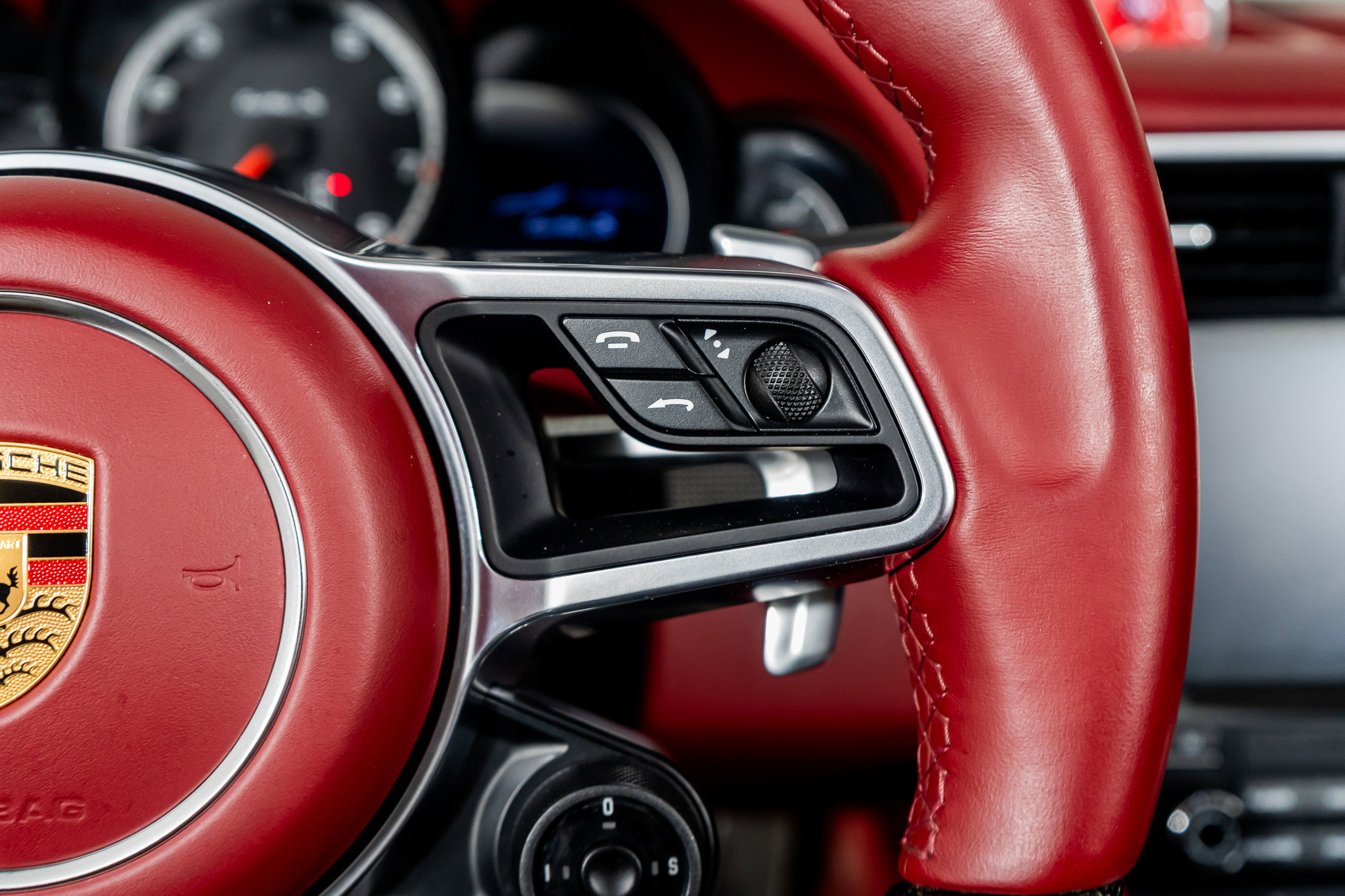 Used 2017 Porsche 911 Turbo S image 36