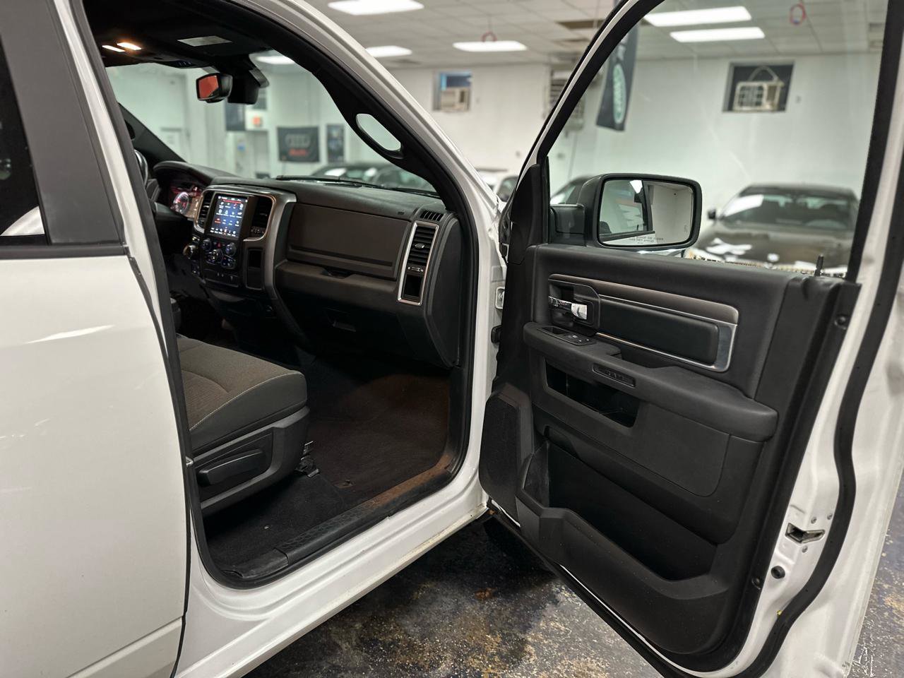 Used 2021 RAM 1500 Classic Warlock w/ Electronics Group AWD/4WD image 28