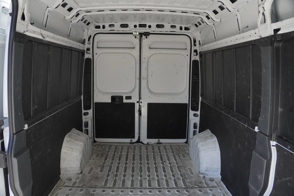 Used 2024 RAM ProMaster 2500 w/ Convenience Group FWD image 30