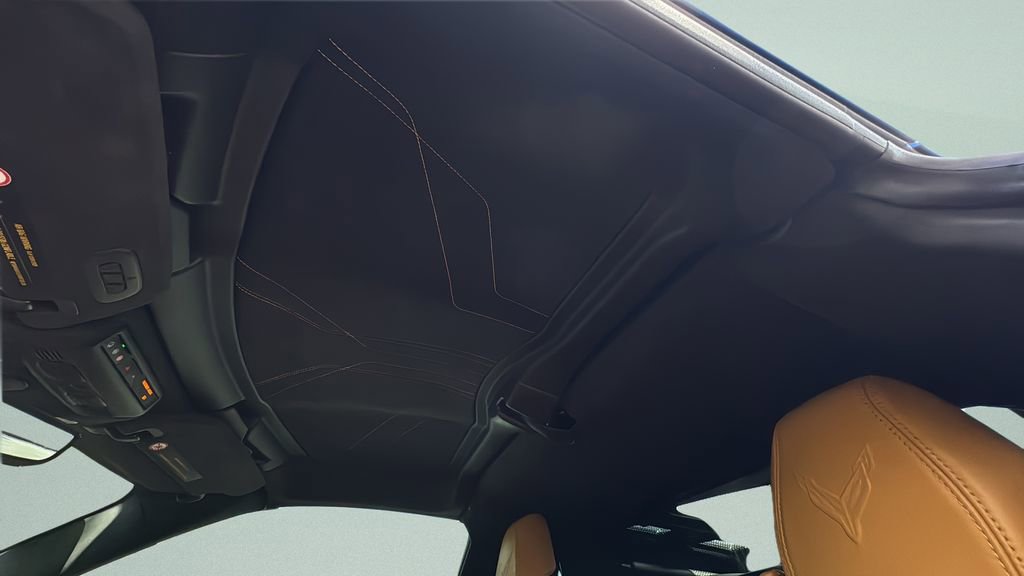 Used 2025 Chevrolet Corvette Z06 image 16