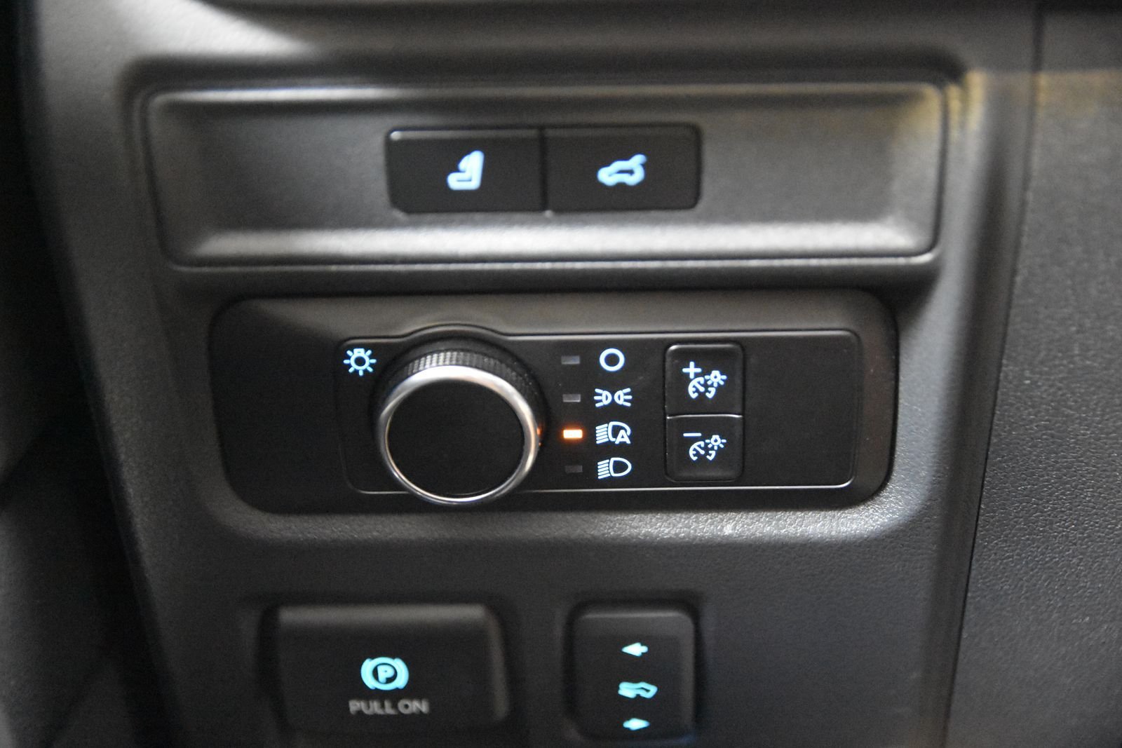 Used 2024 Ford Expedition XLT RWD image 20