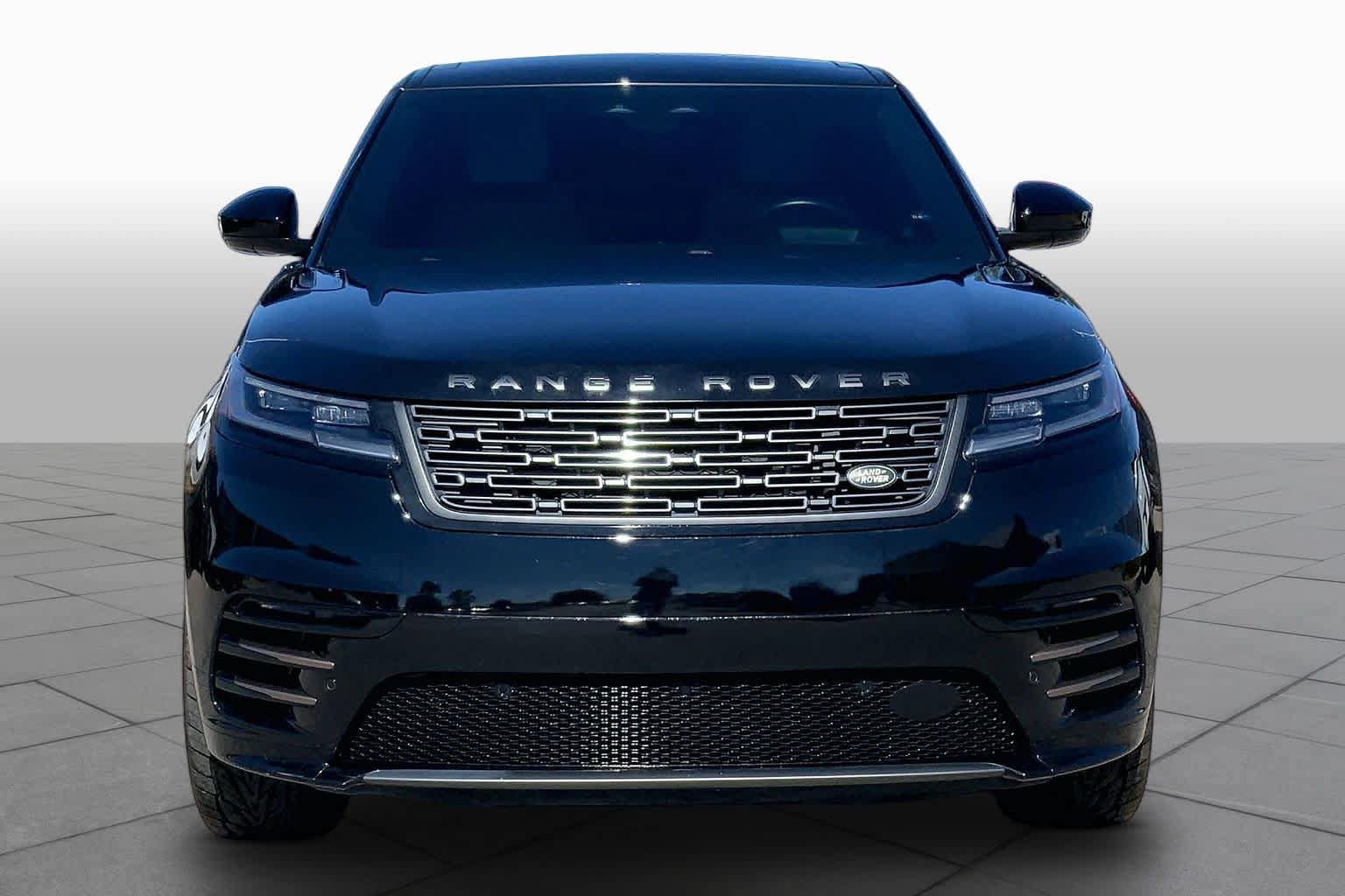 Used 2024 Land Rover Range Rover Velar Dynamic SE AWD/4WD image 4