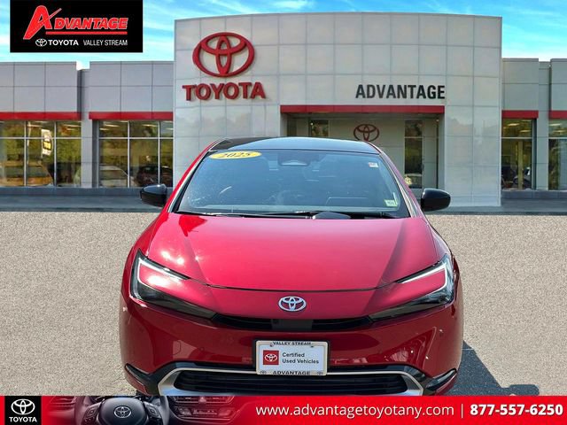 Used 2025 Toyota Prius Plug-In Hybrid w/ Limited Premium Package FWD video 2