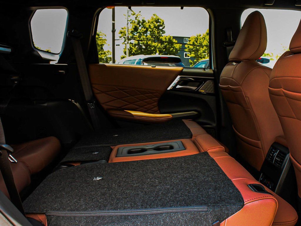 New 2025 Mitsubishi Outlander SEL image 35