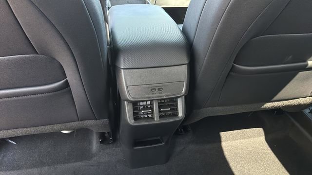 Used 2026 Chevrolet Equinox LT w/ Convenience Package II image 19
