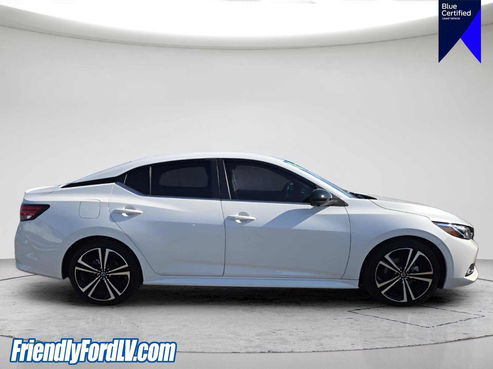 Used 2022 Nissan Sentra SR w/ SR Premium Package FWD image 8