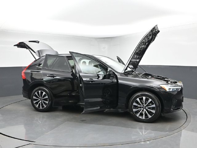 Used 2024 Volvo XC60 B5 Plus w/ Protection Package Premier AWD/4WD image 47