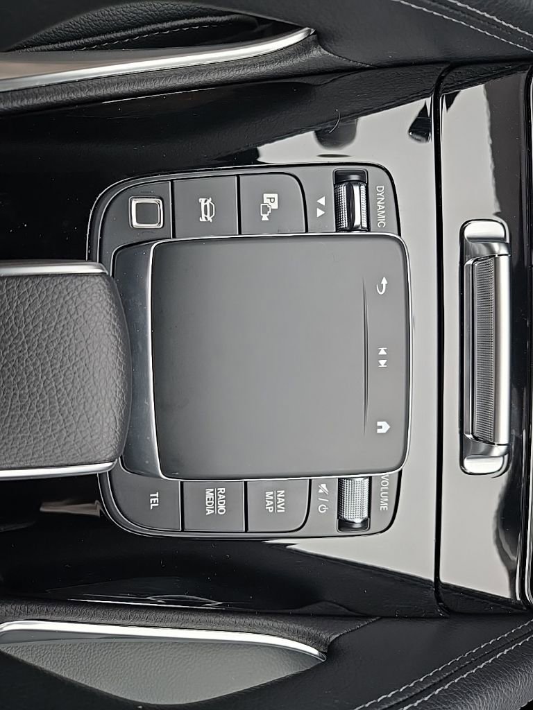 Used 2025 Mercedes-Benz GLE 350 4MATIC image 26