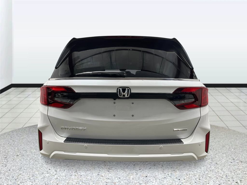 New 2026 Honda Odyssey Touring image 4