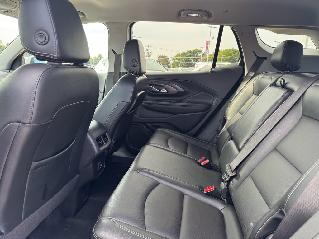 Used 2023 GMC Terrain SLT image 20