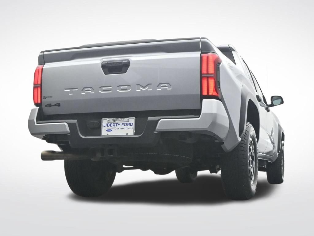 Used 2025 Toyota Tacoma TRD Off-Road AWD/4WD image 43