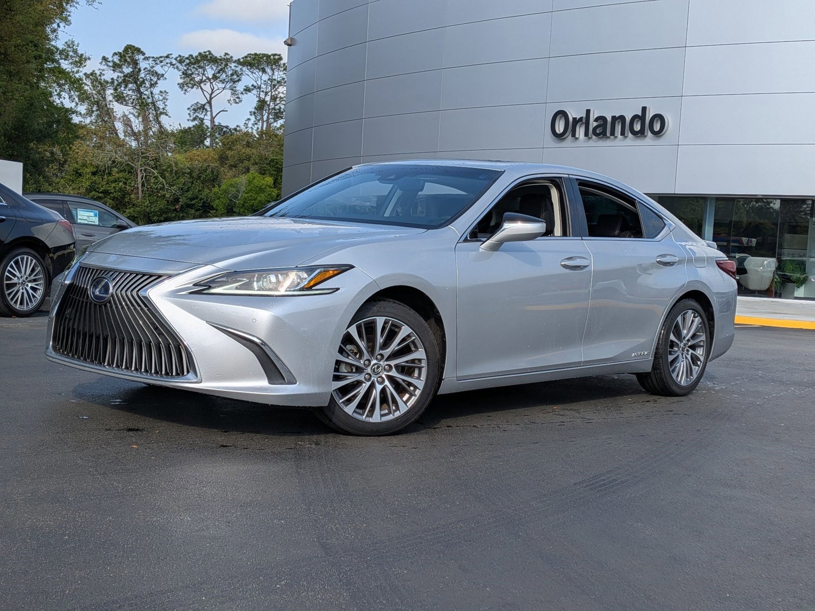 Used 2021 Lexus ES 300h w/ Premium Package
