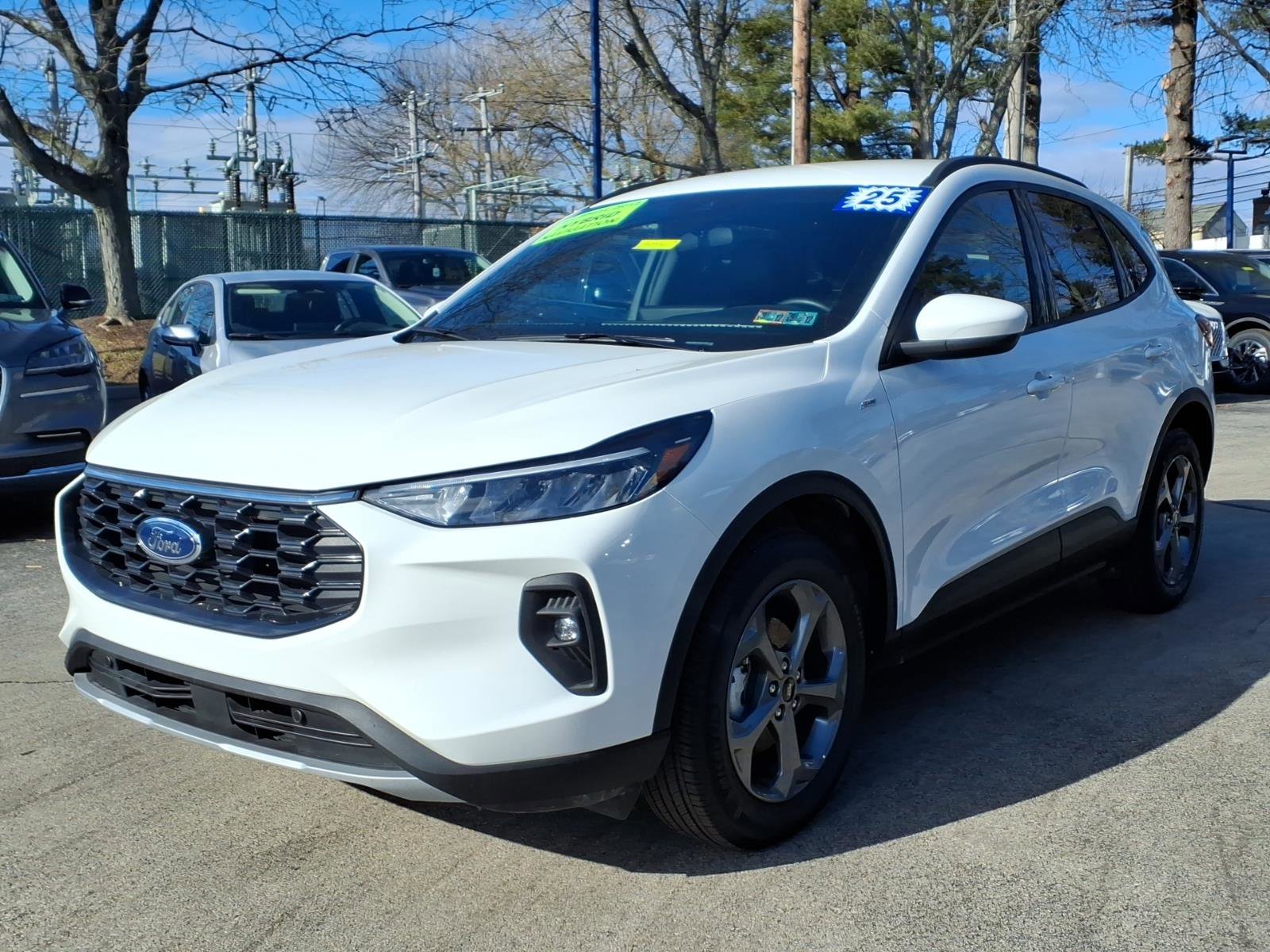 Certified 2025 Ford Escape ST-Line Select w/ Tech Pack #1 image 8