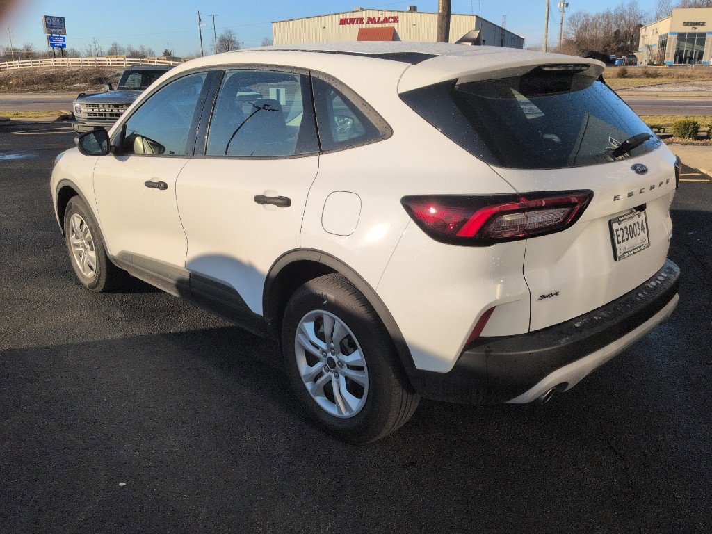 Used 2023 Ford Escape Base image 4