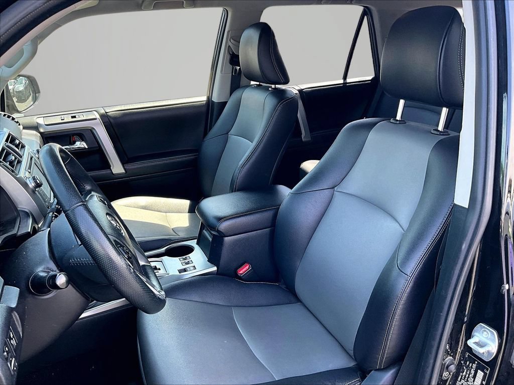Used 2017 Toyota 4Runner SR5 Premium AWD/4WD image 24