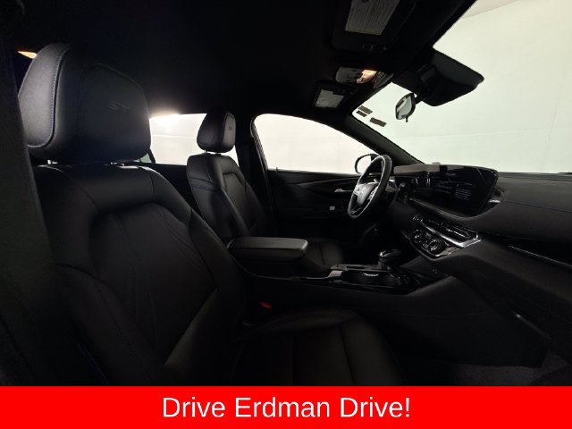Used 2024 Buick Envista Sport Touring w/ Convenience I Package FWD image 24