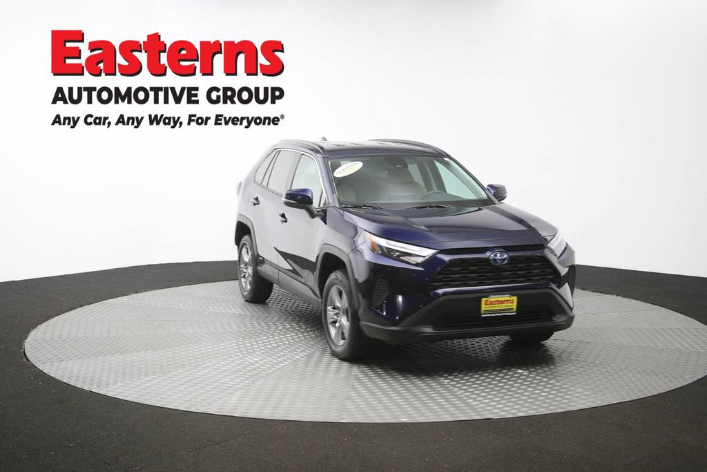 Used 2022 Toyota RAV4 XLE AWD/4WD image 55