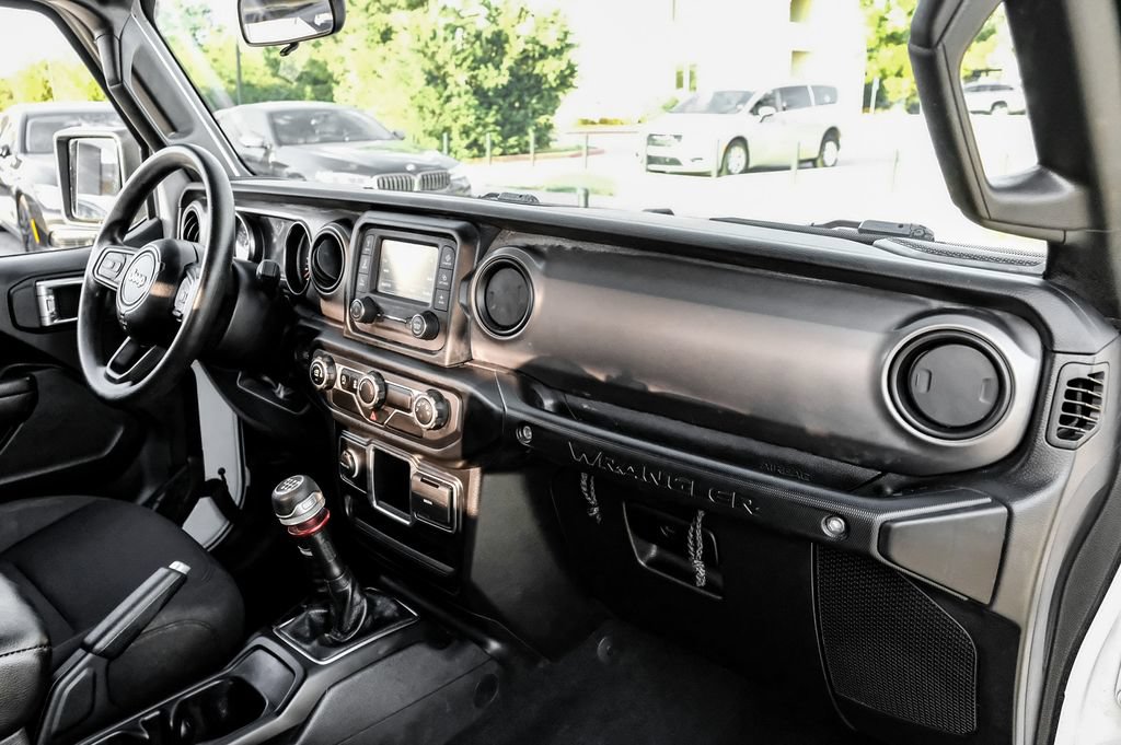 Used 2022 Jeep Wrangler Sport AWD/4WD image 10