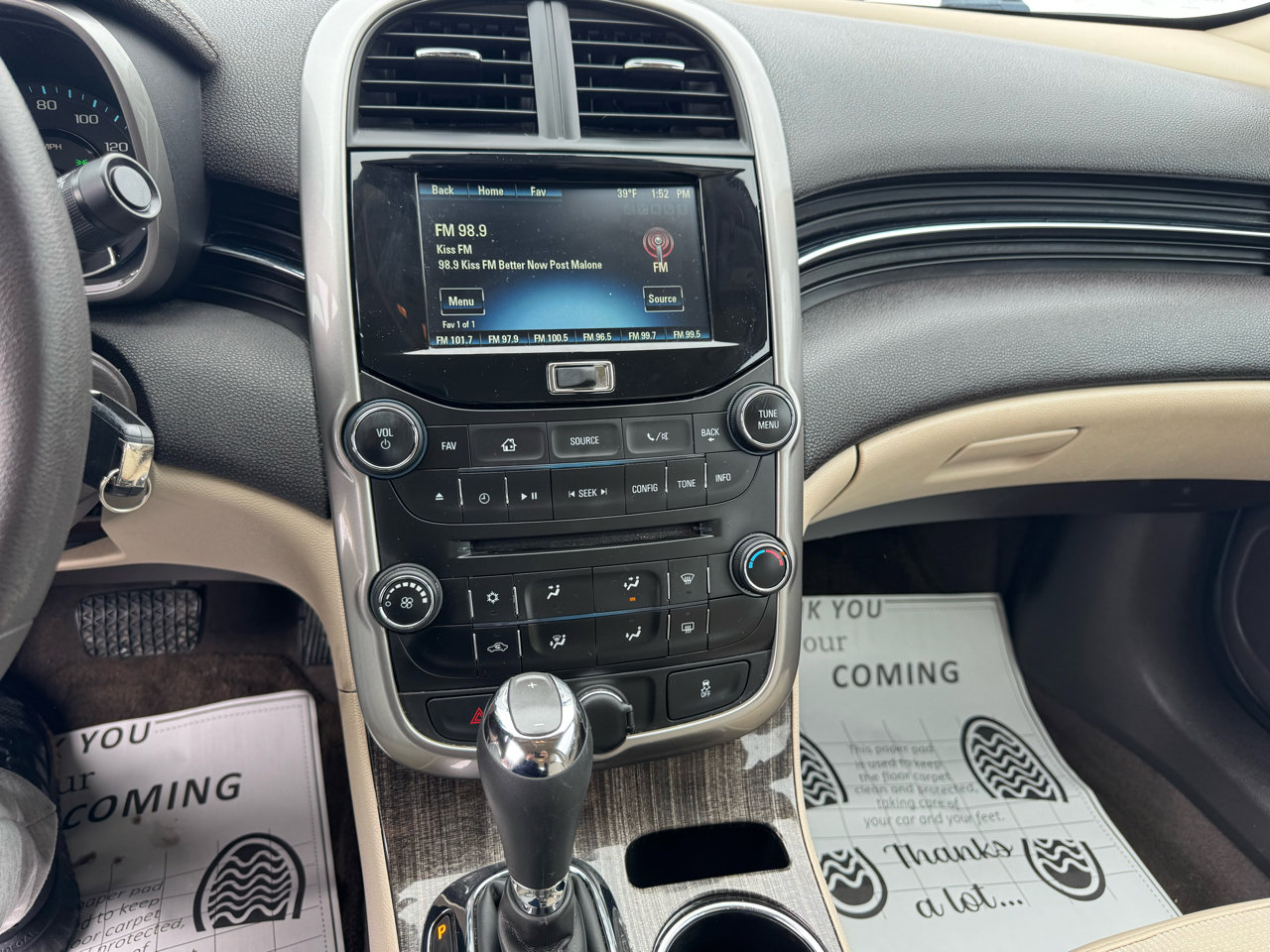 Used 2015 Chevrolet Malibu LT w/ Power Convenience Package image 32